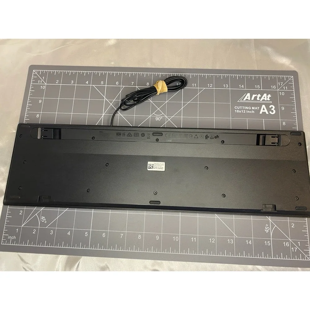 Dell KB216b USB Wired Keyboard Black Slim Quiet Keys for PC/Laptop Tested/works